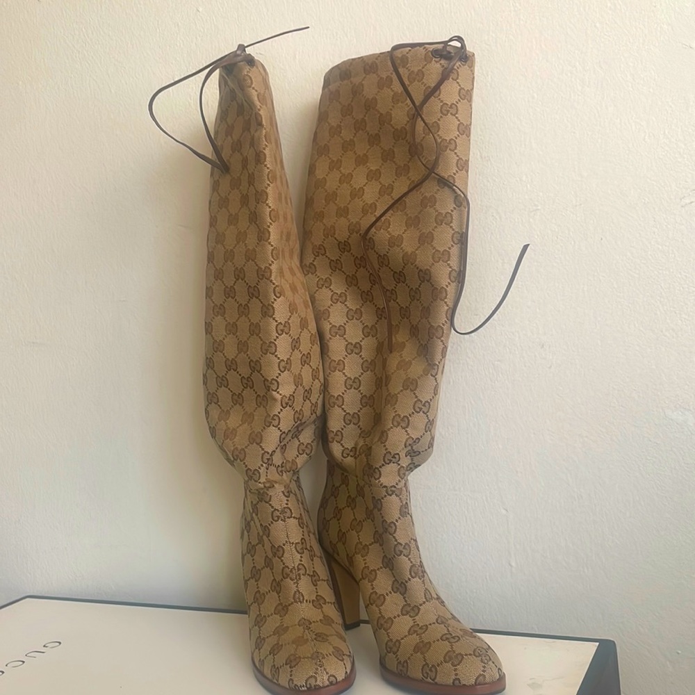 Beautiful pair of Gucci boots